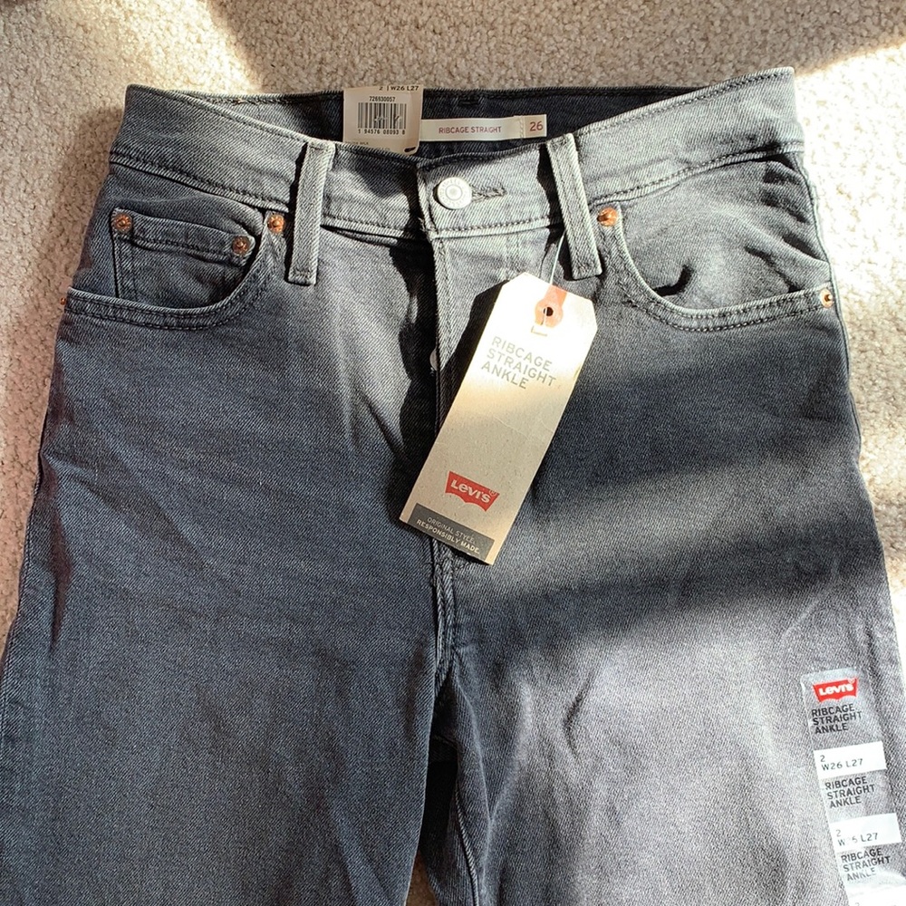 Women’s Black Levi’s Ribcage Straight Ankle